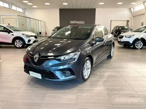 Used RENAULT CLIO Petrol 2022 Ad 