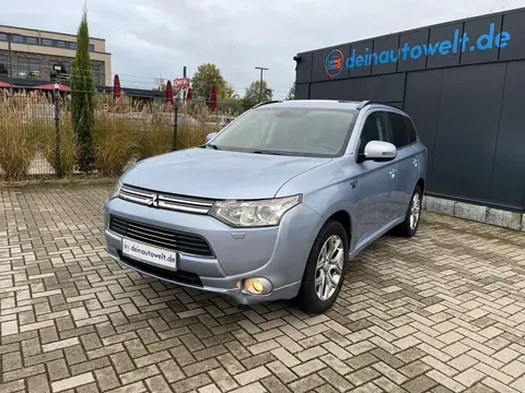 Used MITSUBISHI OUTLANDER Hybrid 2015 Ad 