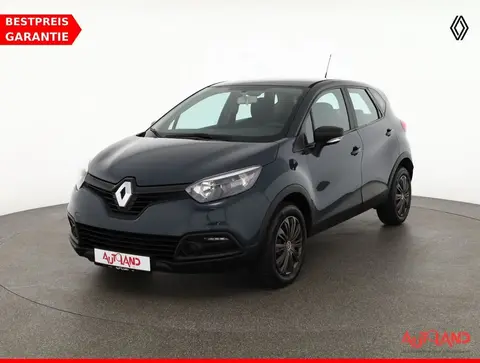 Used RENAULT CAPTUR Petrol 2017 Ad 