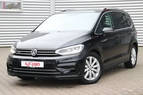 Used VOLKSWAGEN TOURAN Petrol 2018 Ad 