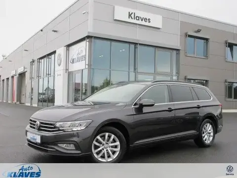 Used VOLKSWAGEN PASSAT Petrol 2020 Ad 