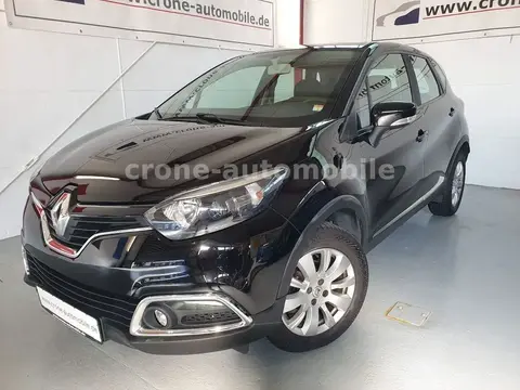 Used RENAULT CAPTUR Petrol 2017 Ad 