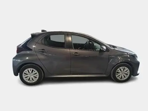 Used TOYOTA YARIS Hybrid 2021 Ad 