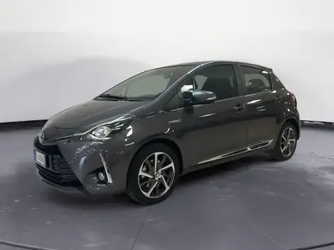 Used TOYOTA YARIS Hybrid 2017 Ad 