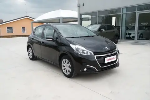 Used PEUGEOT 208 Petrol 2017 Ad 