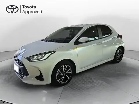 Used TOYOTA YARIS Hybrid 2021 Ad 