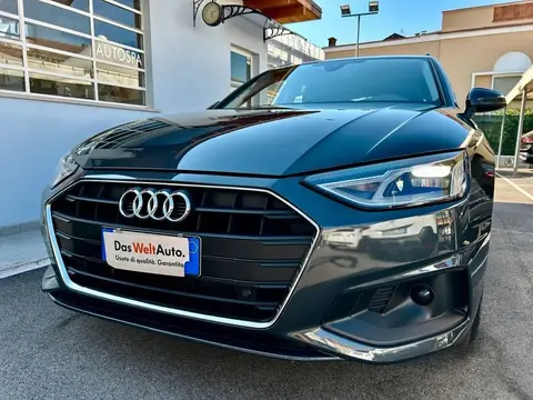 Used AUDI A4 Hybrid 2020 Ad 