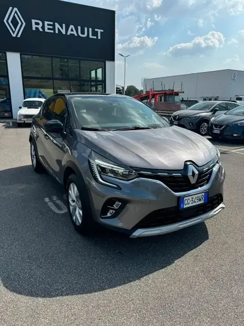 Used RENAULT CAPTUR Petrol 2021 Ad 