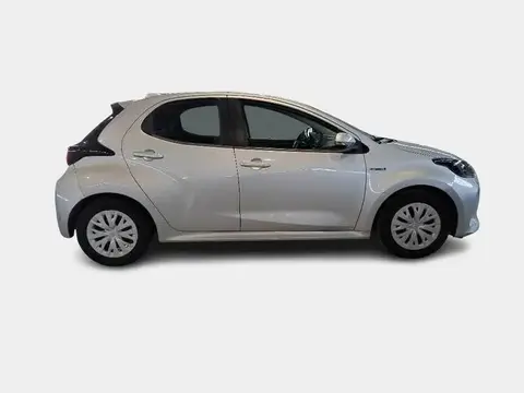 Used TOYOTA YARIS Hybrid 2021 Ad 