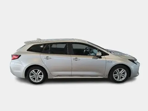 Used TOYOTA COROLLA Hybrid 2021 Ad 