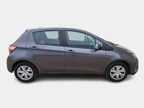 Used TOYOTA YARIS Hybrid 2019 Ad 