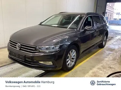 Used VOLKSWAGEN PASSAT Petrol 2019 Ad 