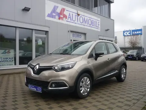 Used RENAULT CAPTUR Petrol 2015 Ad 