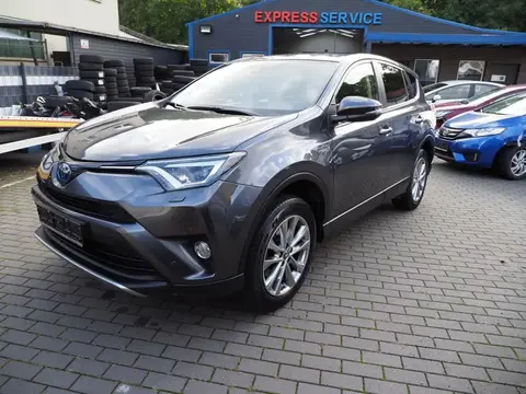 Used TOYOTA RAV4 Hybrid 2018 Ad Germany