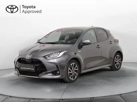 Used TOYOTA YARIS Hybrid 2021 Ad 