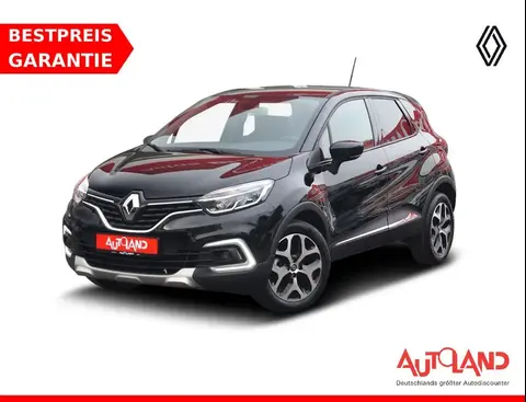 Used RENAULT CAPTUR Petrol 2018 Ad 