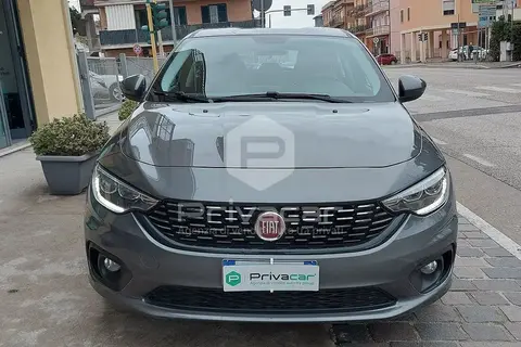 Annonce FIAT TIPO Essence 2019 d'occasion 