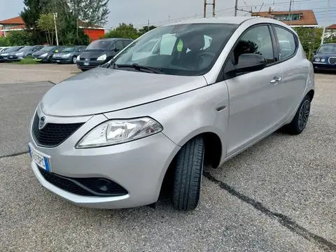 Annonce LANCIA YPSILON Essence 2018 d'occasion 