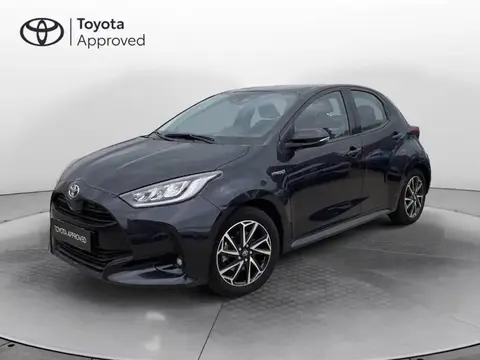 Used TOYOTA YARIS Hybrid 2021 Ad 