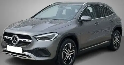 Used MERCEDES-BENZ CLASSE GLA Hybrid 2022 Ad 