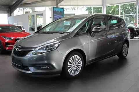 Used OPEL ZAFIRA Petrol 2017 Ad 