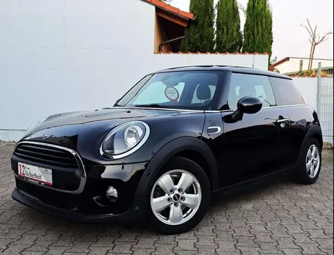 Used MINI ONE Petrol 2018 Ad 