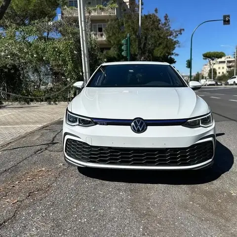 Used VOLKSWAGEN GOLF Hybrid 2022 Ad 