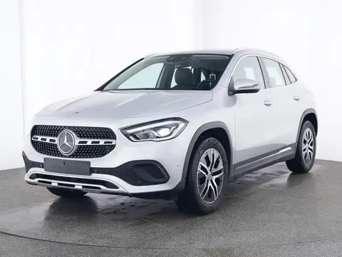 Used MERCEDES-BENZ CLASSE GLA Petrol 2022 Ad 