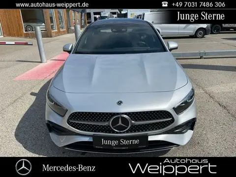 Used MERCEDES-BENZ CLASSE A Petrol 2023 Ad 