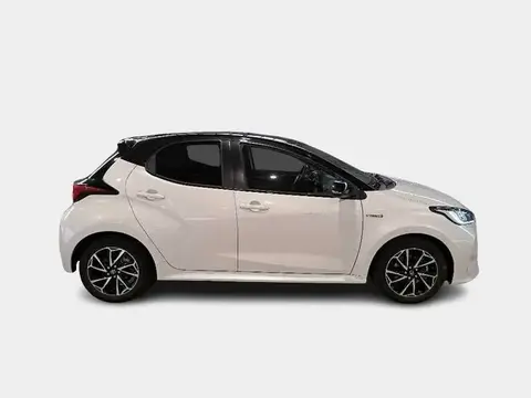 Used TOYOTA YARIS Hybrid 2021 Ad 