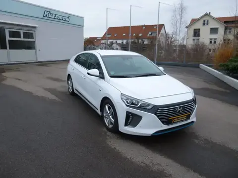 Used HYUNDAI IONIQ Hybrid 2018 Ad 