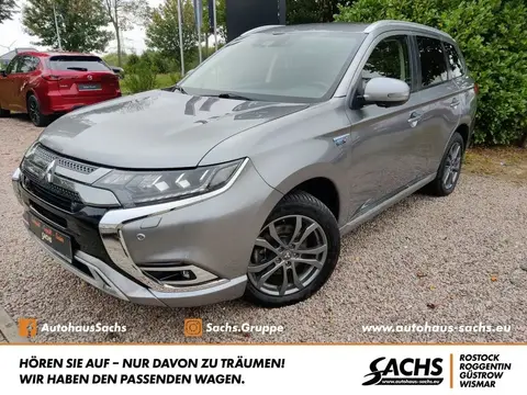 Used MITSUBISHI OUTLANDER Hybrid 2019 Ad 