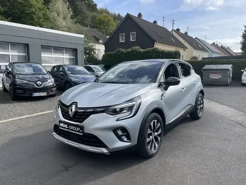 Used RENAULT CAPTUR Hybrid 2024 Ad 