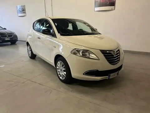 Annonce LANCIA YPSILON Essence 2015 d'occasion 