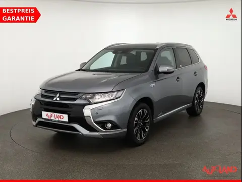 Used MITSUBISHI OUTLANDER Hybrid 2017 Ad 