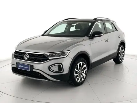 Used VOLKSWAGEN T-ROC  2022 Ad 