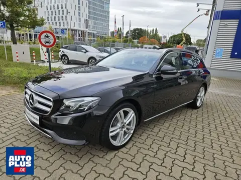 Used MERCEDES-BENZ CLASSE E Petrol 2017 Ad 