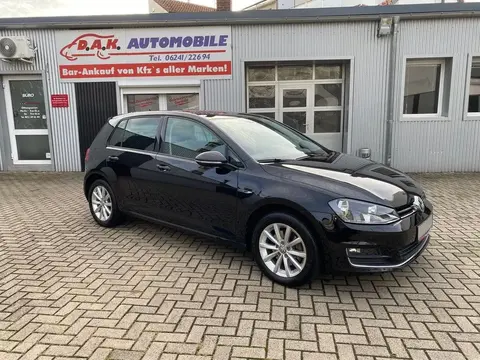 Used VOLKSWAGEN GOLF Petrol 2015 Ad 