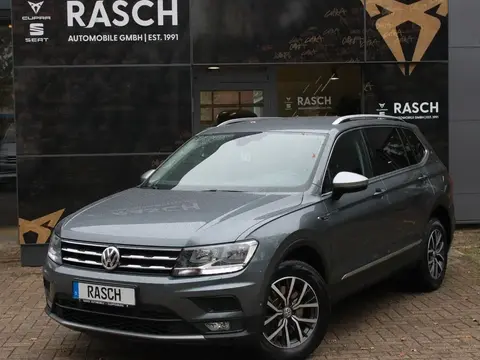 Used VOLKSWAGEN TIGUAN Petrol 2018 Ad 