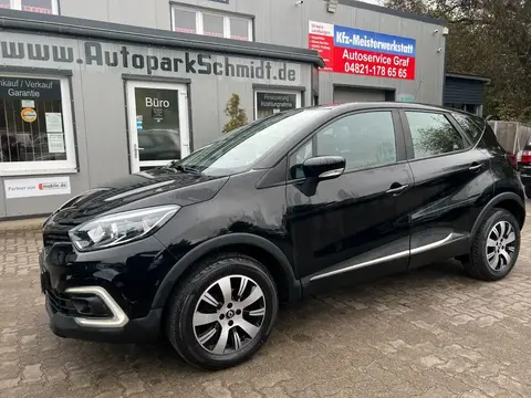 Used RENAULT CAPTUR Petrol 2017 Ad 