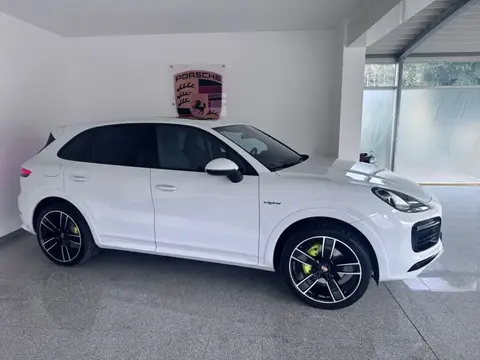 Used PORSCHE CAYENNE Hybrid 2022 Ad 