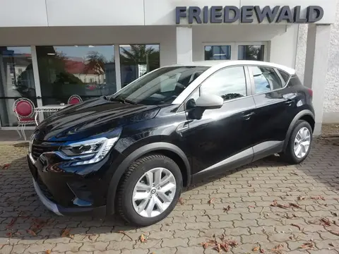 Used RENAULT CAPTUR Petrol 2023 Ad 