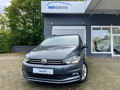 Used VOLKSWAGEN TOURAN Petrol 2019 Ad 