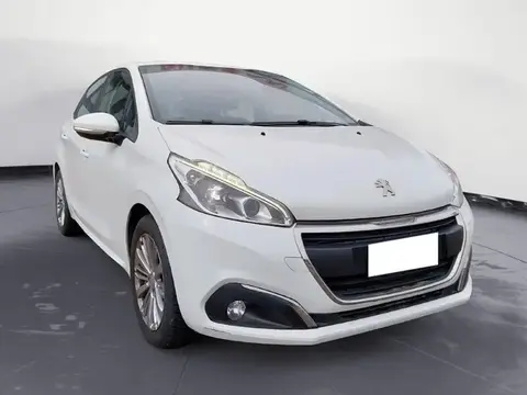 Used PEUGEOT 208 Petrol 2017 Ad 