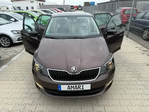 Used SKODA FABIA Petrol 2015 Ad 