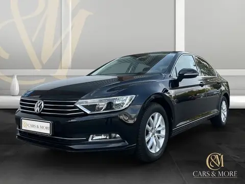 Used VOLKSWAGEN PASSAT Petrol 2018 Ad 