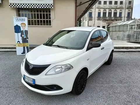 Annonce LANCIA YPSILON Essence 2018 d'occasion 