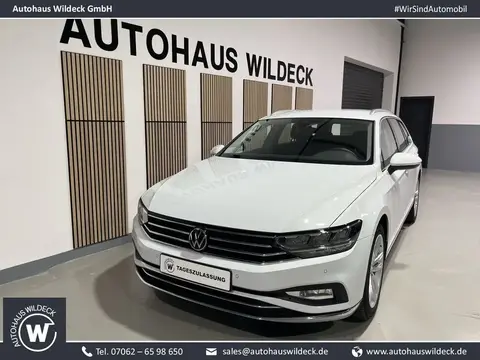 Used VOLKSWAGEN PASSAT Petrol 2024 Ad 