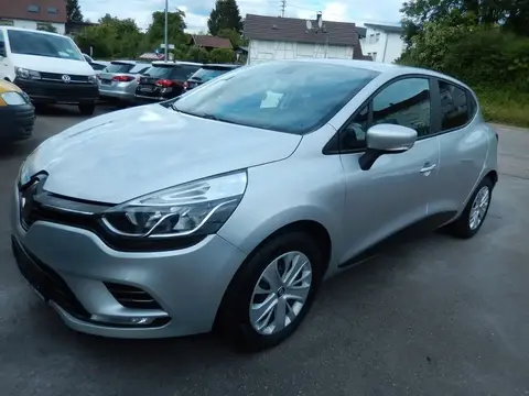 Used RENAULT CLIO Diesel 2017 Ad 