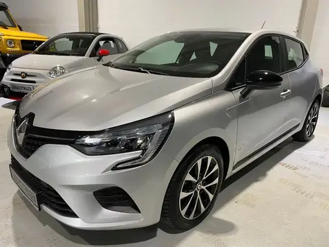 Annonce RENAULT CLIO Essence 2023 d'occasion 